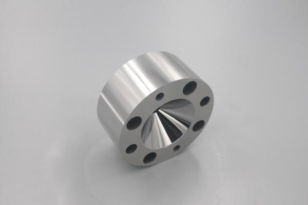 精密模具零件發(fā)展方向